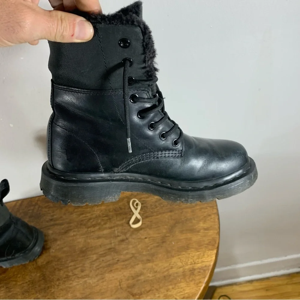 Dr Martens Winter waterproof leather boots - Picture 6 of 10